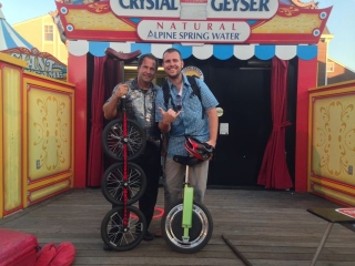 sbu-and-bob-street-performer